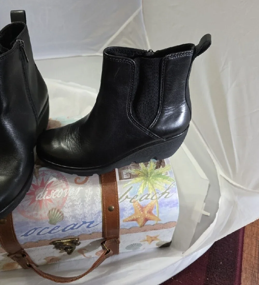 Clarks Black Leather Wedge Women's Ankle Boots - Classic Zip Side Style 7M